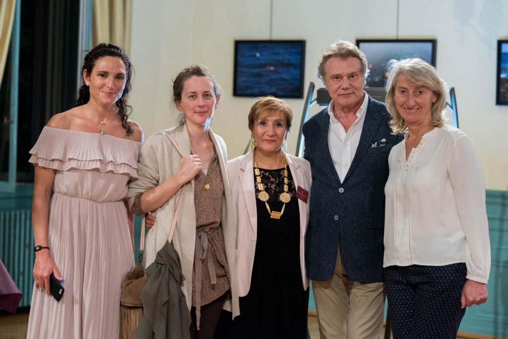 Aurore Asso, Guigone Camus, Laurence Mattet, François-Paul Journe et Catherine Chabaud. Photo Cyril Menut.