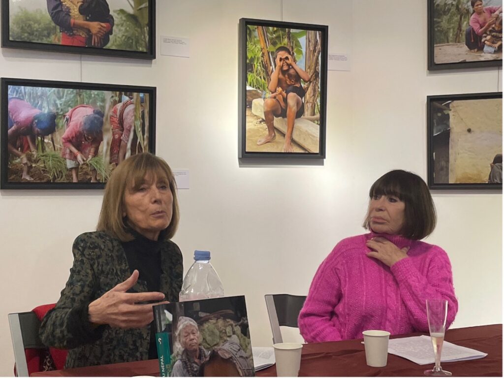 L'anthropologue et philosophe Brigitte Steinmann accompagnée par la comédienne Danièle Evenou